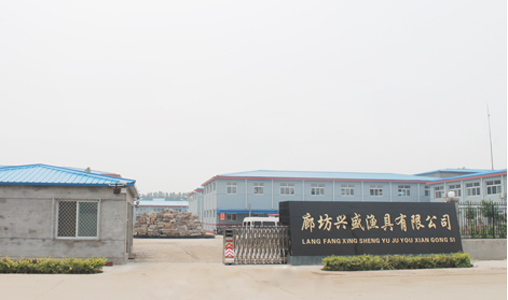 工厂专业生产各种冰钓鱼杆,盘式鱼线轮等渔具产品,工厂在注重